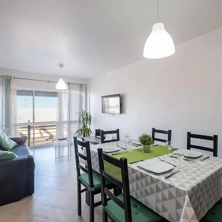#012 Family Quiet Area & Comfort Apartment *