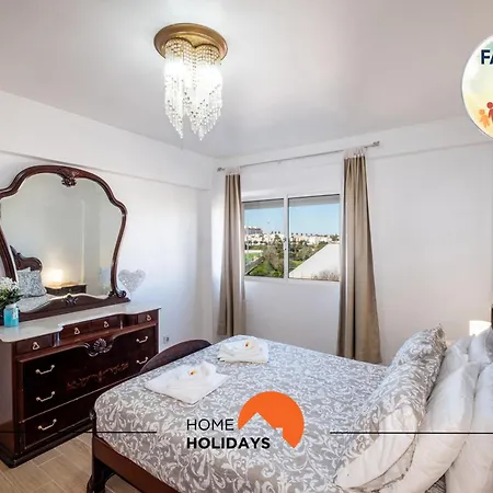 #012 Exclusivo Famílias, Habijovem By Holidays Apartamento *