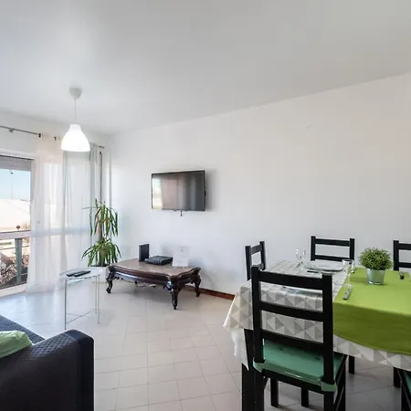 Апартаменты #012 Family Apartment Quiet Area & Comfort Албуфейра