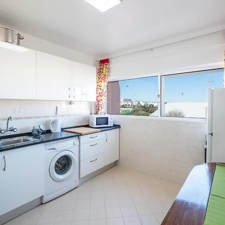 Апартаменты #012 Family Apartment Quiet Area & Comfort Албуфейра