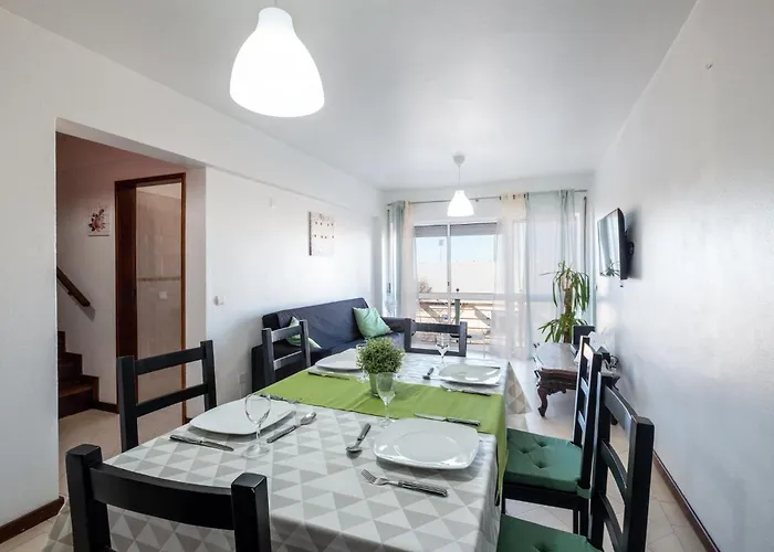 #012 Family Apartment Quiet Area & Comfort * Albufeira