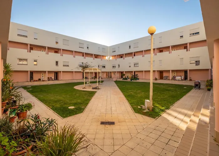 #012 Family Apartment Quiet Area & Comfort * Albufeira